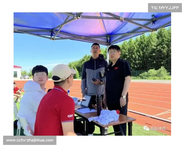 广东垒球少年暑期特训营开幕 200名学员参与科学体能测试提升竞技水平 广东垒球少年暑期特训营开幕 200名学员参与科学体能测试提升竞技水平